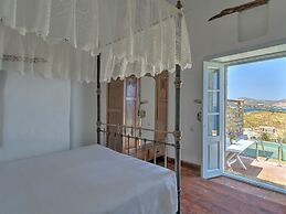 Eirini's Luxury Hotel Villas
