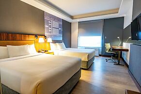 Courtyard by Marriott Santiago Airport