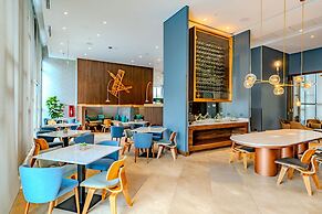 Courtyard by Marriott Santiago Airport