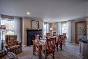 Finlay House Bed and Breakfast Niagara - on - the - Lake