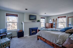 Finlay House Bed and Breakfast Niagara - on - the - Lake