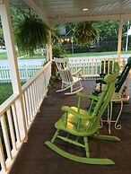 Finlay House Bed and Breakfast Niagara - on - the - Lake