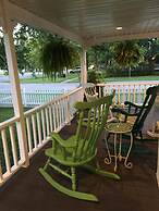 Finlay House Bed and Breakfast Niagara - on - the - Lake