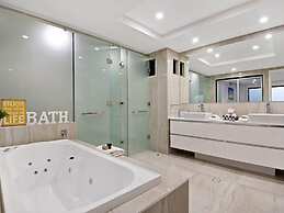 Hamilton Island Holiday Homes