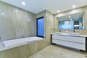 Hamilton Island Holiday Homes
