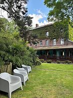 Logis Hôtel-Restaurant Le Moulin D'Artres