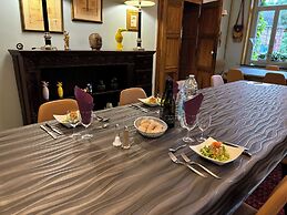 Logis Hôtel-Restaurant Le Moulin D'Artres