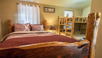 Canyon Lake Condos - Lakeview Vacation Rentals