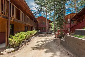 Ponderosa Lodge