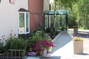 Nature's Inn Red Lake