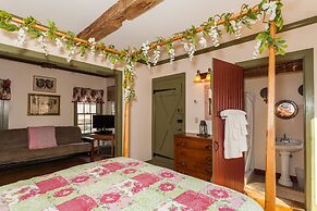 The Inn at Buck Hollow Farm