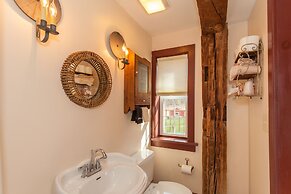 The Inn at Buck Hollow Farm