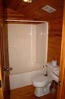 No Name City Luxury Cabins & RV