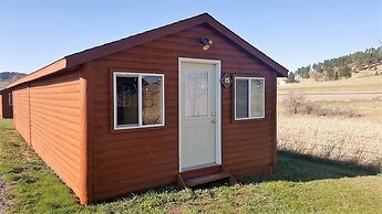 No Name City Luxury Cabins & RV