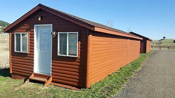 No Name City Luxury Cabins & RV