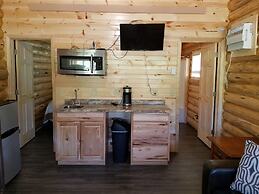 No Name City Luxury Cabins & RV