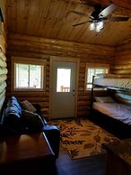 No Name City Luxury Cabins & RV