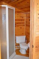 No Name City Luxury Cabins & RV