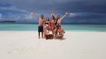 Batuta Maldives Surf View Guesthouse