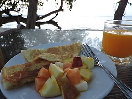 Batuta Maldives Surf View Guesthouse