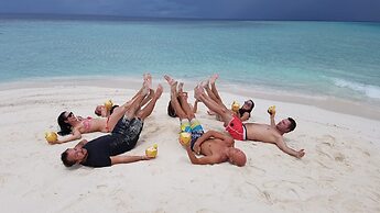 Batuta Maldives Surf View Guesthouse