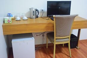 WEStay @ The Grand Nyaung Shwe, Inle Lake