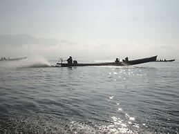WEStay @ The Grand Nyaung Shwe, Inle Lake