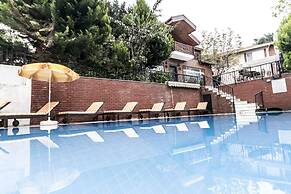 Büyükada Apart Hotel - Karadağ Apart