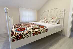 Büyükada Apart Hotel - Karadağ Apart