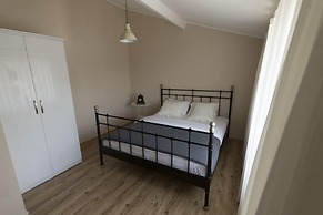 Büyükada Apart Hotel - Karadağ Apart