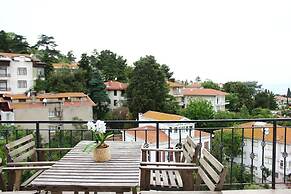 Büyükada Apart Hotel - Karadağ Apart