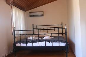 Büyükada Apart Hotel - Karadağ Apart