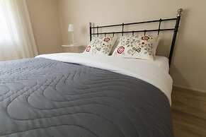 Büyükada Apart Hotel - Karadağ Apart