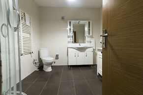 Büyükada Apart Hotel - Karadağ Apart