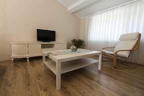 Büyükada Apart Hotel - Karadağ Apart