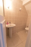 Büyükada Apart Hotel - Karadağ Apart