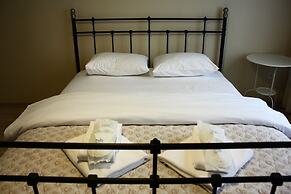 Büyükada Apart Hotel - Karadağ Apart