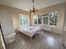 Büyükada Apart Hotel - Karadağ Apart