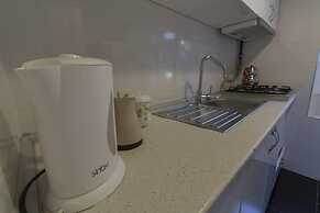 Büyükada Apart Hotel - Karadağ Apart