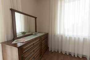 Büyükada Apart Hotel - Karadağ Apart