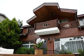 Büyükada Apart Hotel - Karadağ Apart