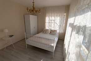 Büyükada Apart Hotel - Karadağ Apart