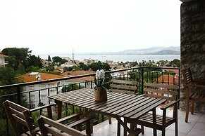 Büyükada Apart Hotel - Karadağ Apart