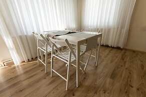 Büyükada Apart Hotel - Karadağ Apart