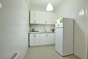 Büyükada Apart Hotel - Karadağ Apart