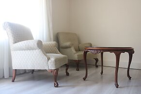 Büyükada Apart Hotel - Karadağ Apart