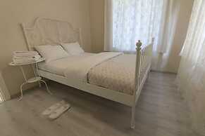 Büyükada Apart Hotel - Karadağ Apart