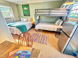 Brittany Motel
