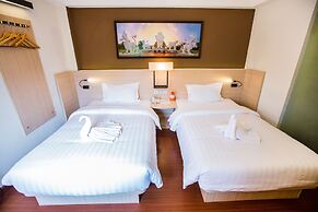 Chiang Roi 7 Days Inn