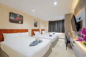Square One Hotel Patong